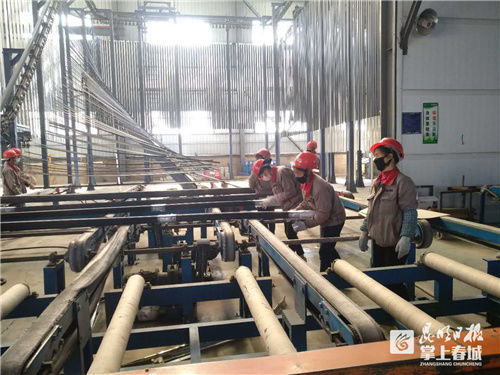 尋甸特色產(chǎn)業(yè)園區(qū)首批復(fù)產(chǎn)企業(yè)實(shí)現(xiàn) 開(kāi)門(mén)紅