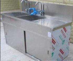 高港區(qū)盛華科教 專業(yè)供應(yīng)醫(yī)用304不銹鋼腳踏洗手池及配套儲(chǔ)存柜、消毒柜